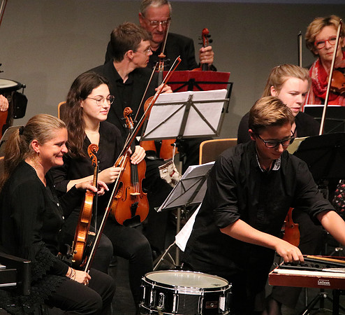 Halleiner Kammerorchester mit Luigi Morleo und Jakob Mancinelli