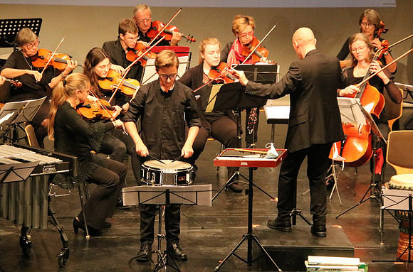 Halleiner Kammerorchester mit Luigi Morleo und Jakob Mancinelli