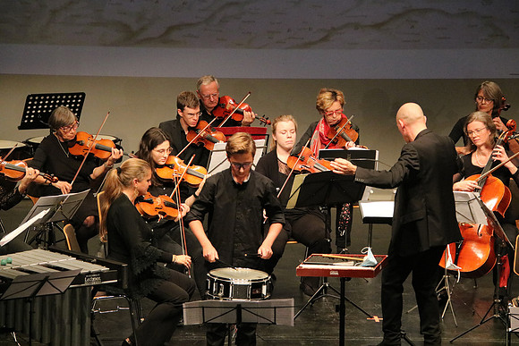 Halleiner Kammerorchester mit Luigi Morleo und Jakob Mancinelli