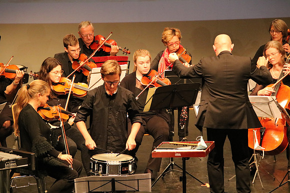 Halleiner Kammerorchester mit Luigi Morleo und Jakob Mancinelli