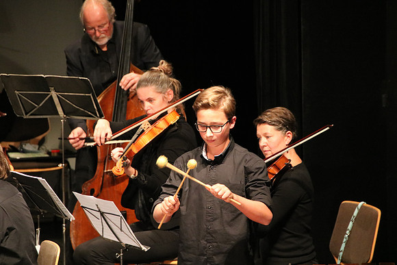Halleiner Kammerorchester mit Luigi Morleo und Jakob Mancinelli