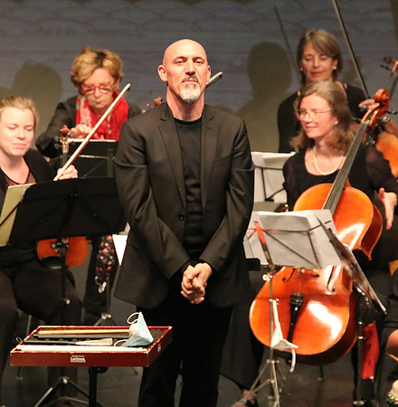 Halleiner Kammerorchester mit Luigi Morleo und Jakob Mancinelli