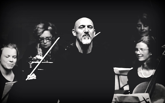 Halleiner Kammerorchester mit Luigi Morleo und Jakob Mancinelli