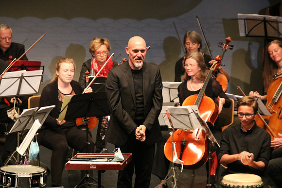 Halleiner Kammerorchester mit Luigi Morleo und Jakob Mancinelli