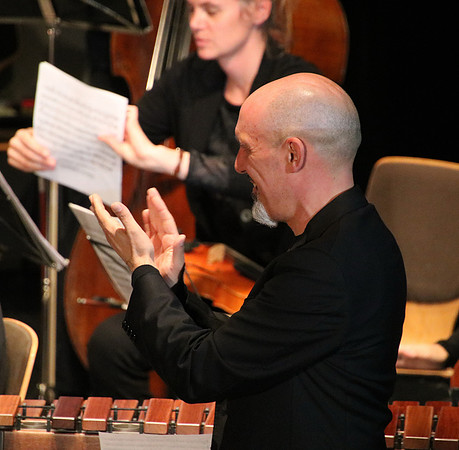 Halleiner Kammerorchester mit Luigi Morleo und Jakob Mancinelli