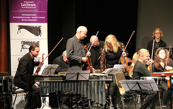 Halleiner Kammerorchester mit Luigi Morleo und Jakob Mancinelli
