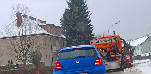 Die orangenen Engel von Hallein