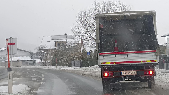 Die orangenen Engel von Hallein