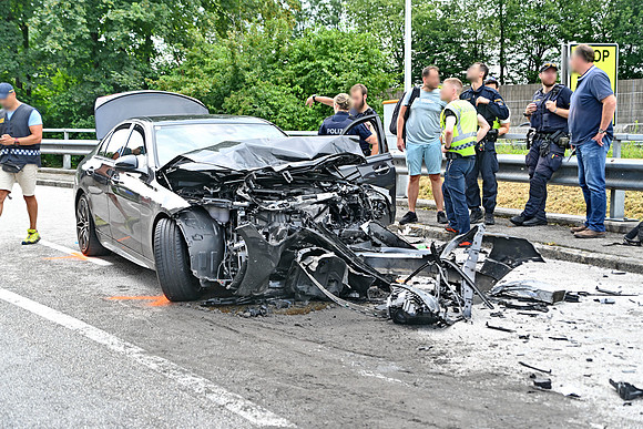 Schwerer Unfall in der Franz-Brötzner-Straße