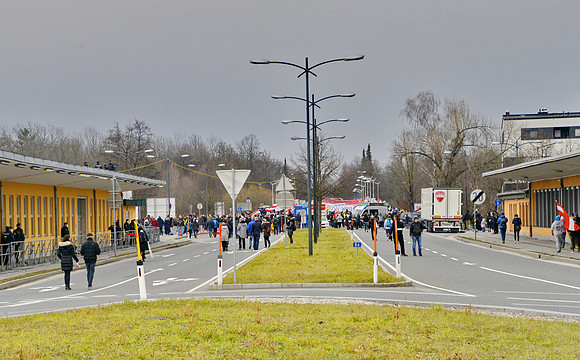 Grenzübergreifende Demo Salzburg-Bayern