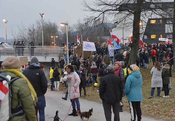 Grenzübergreifende Demo