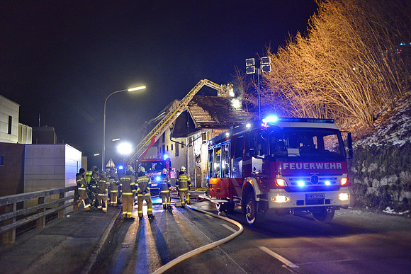 13.01.2022 Dachstuhlbrand in Hallein
