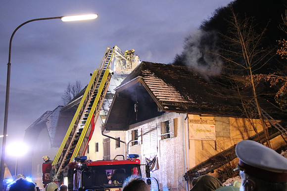 13.01.2022 Dachstuhlbrand in Hallein
