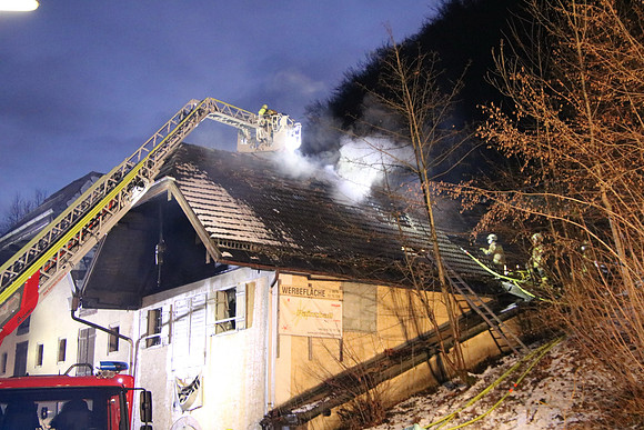 13.01.2022 Dachstuhlbrand in Hallein