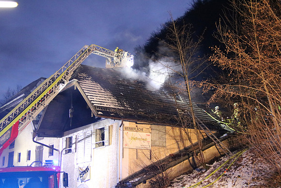 13.01.2022 Dachstuhlbrand in Hallein