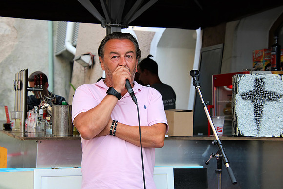 Benefitzkonzert & Ital. Markt in Hallein