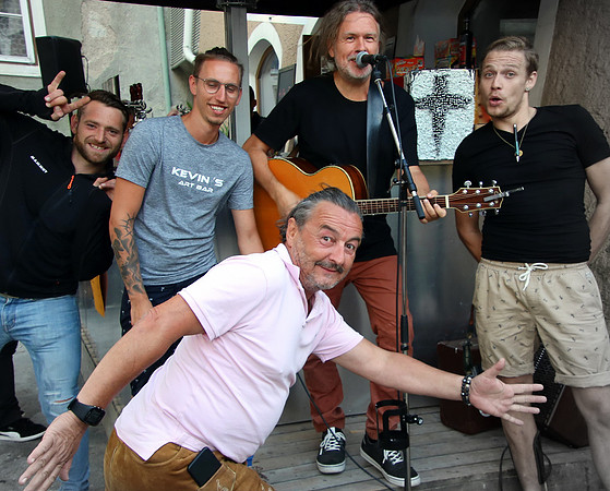 Benefitzkonzert & Ital. Markt in Hallein