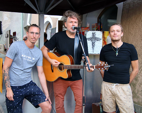 Benefitzkonzert & Ital. Markt in Hallein
