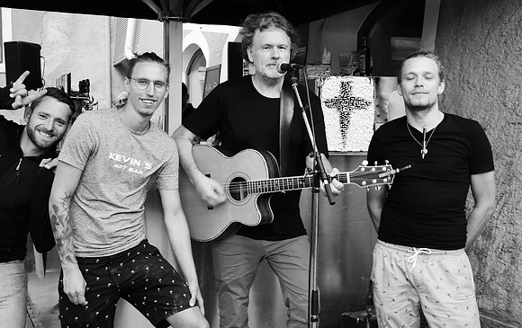 Benefitzkonzert & Ital. Markt in Hallein