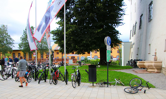 Benefitzkonzert & Ital. Markt in Hallein