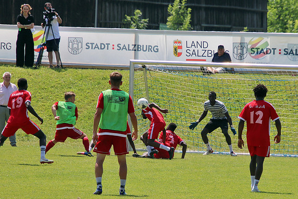 19.06.2022 Integrations-Fussball WM