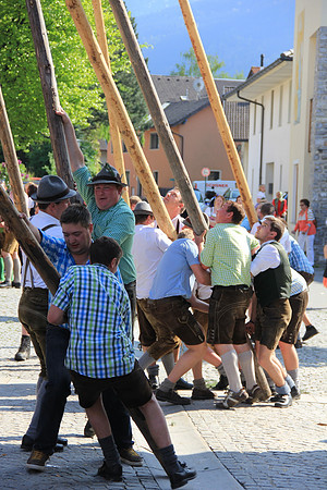 01.05.2014 Maibaumaufstellen Bad Vigaun