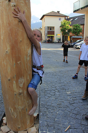 01.05.2014 Maibaumaufstellen Bad Vigaun
