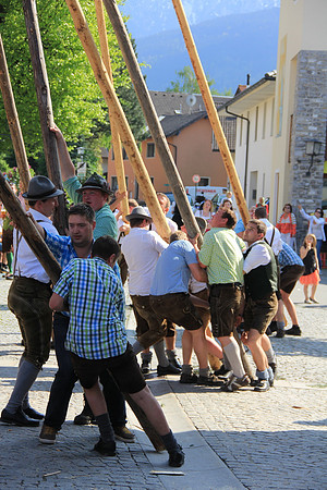 01.05.2014 Maibaumaufstellen Bad Vigaun