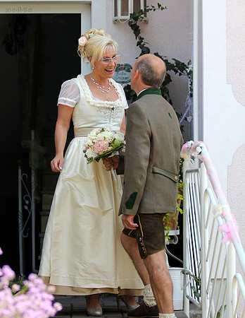 Bernhard holt Wendy ab