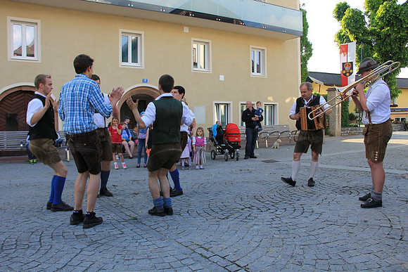 01.05.2014 Maibaumaufstellen Bad Vigaun