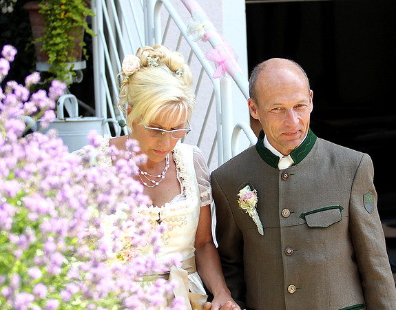 Bernhard holt Wendy ab