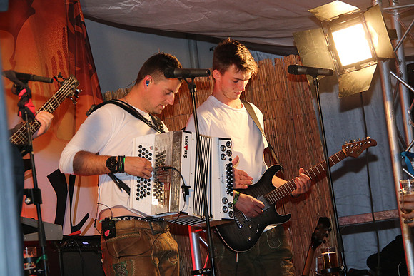 Brandheiße Partynight 2022
