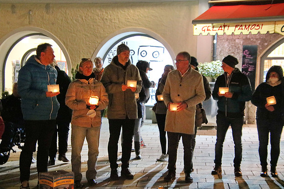 Hallein hilft