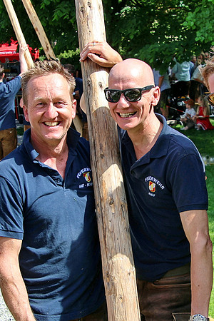 Maibaumaufstellen Anif