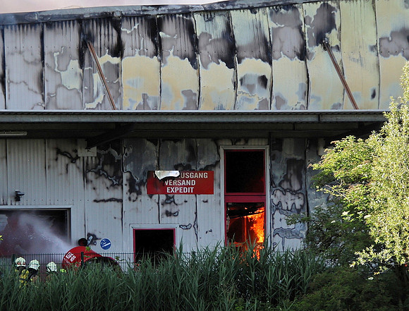 Großbrand bei Emco Hallein