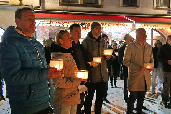 Hallein hilft