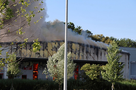 Großbrand bei Emco Hallein