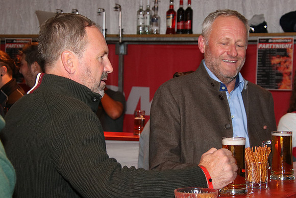 Brandheiße Partynight 2022