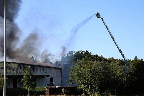 Großbrand bei Emco Hallein