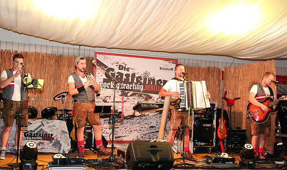Brandheiße Partynight 2022