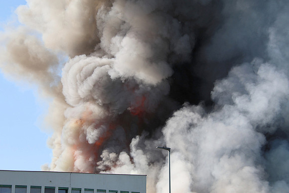 Großbrand bei Emco Hallein