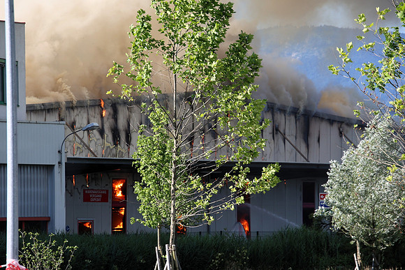 Großbrand bei Emco Hallein