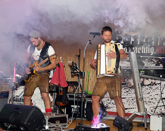 Brandheiße Partynight 2022