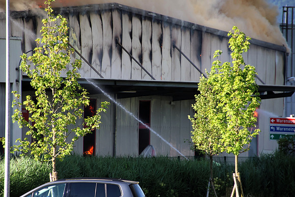 Großbrand bei Emco Hallein