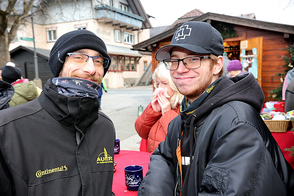 St. Leonharder Adventmarkt mit den Grödiger Krampussen