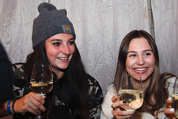 Brandheiße Partynight 2022
