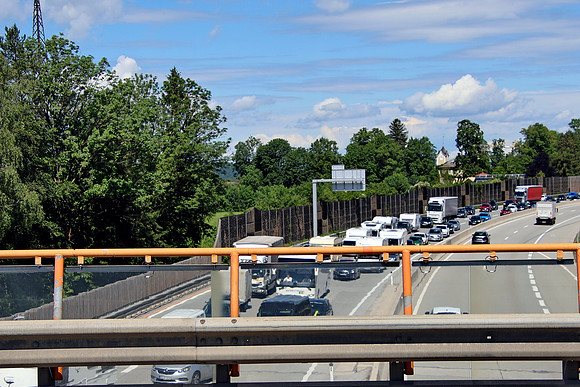 Klima-Kleber Blockade A10 bei Hallein
