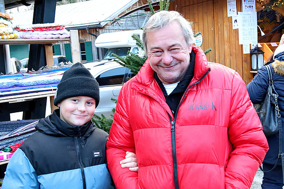 St. Leonharder Adventmarkt mit den Grödiger Krampussen