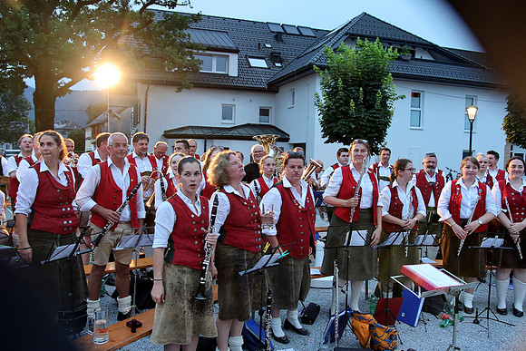 Niederalmer Dorfplatzfest 2024