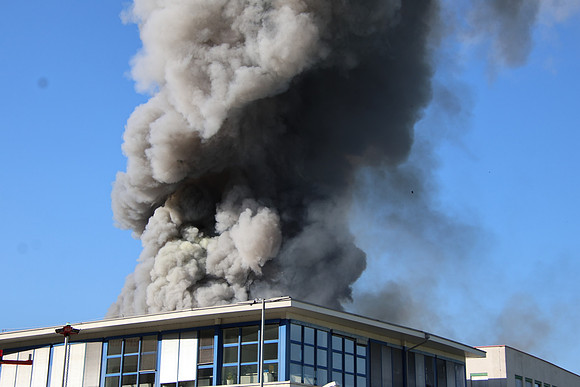 Großbrand bei Emco Hallein